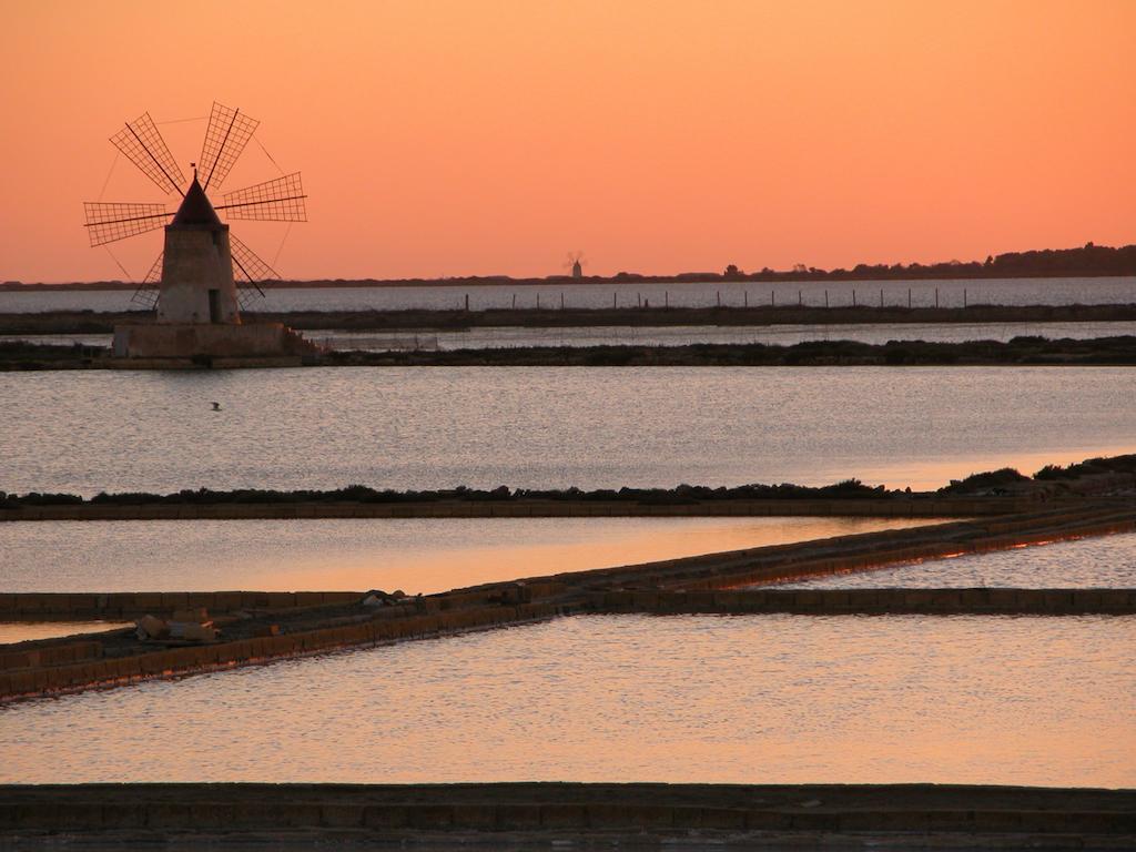 Sunrise Stagnone - Seafront Kitesurf Bed & Breakfast Marsala Rom bilde